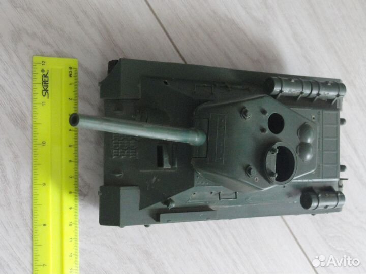 Т-34 пластик склейка СССР. 20см., есть недостатки