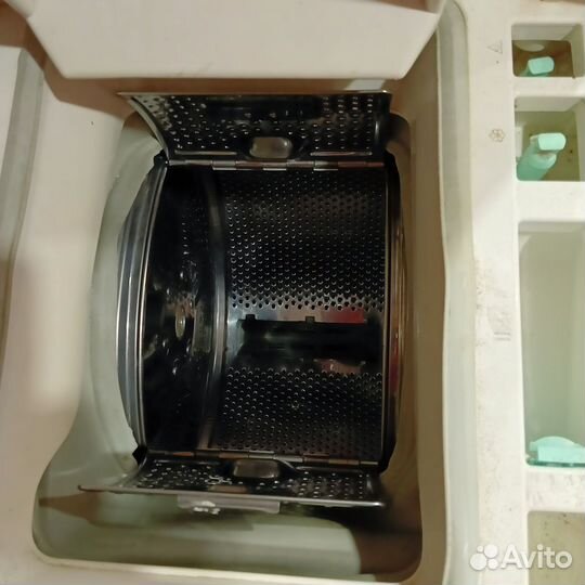 Стиральная машина с вертикальной загрузкой