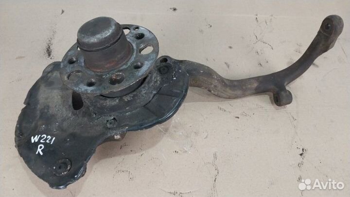 Кулак Мерседес S 221 Mercedes W221 правый передний