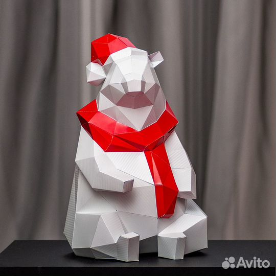 Красивые олени и медведь из дизайнерской бумаги