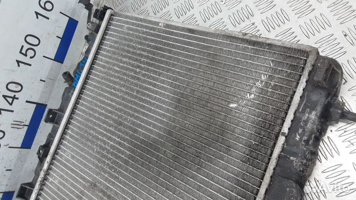 Радиатор (основной) Hyundai Trajet 2004 253103A202