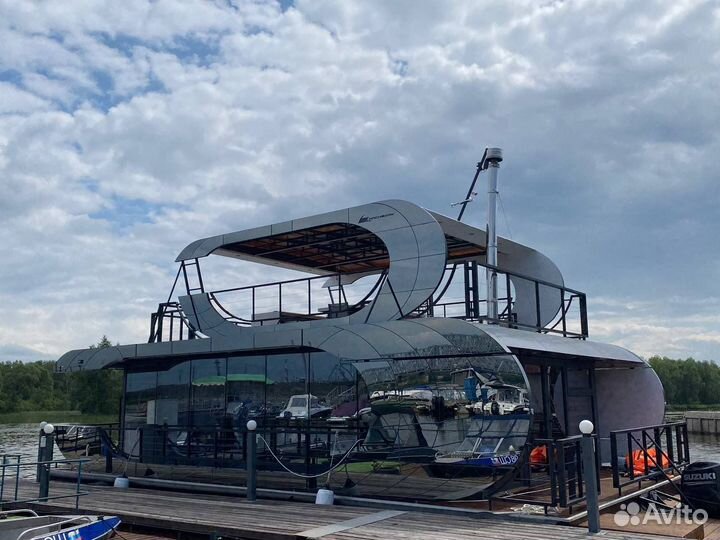 Плавдом Machogan (хаусбот, речная яхта)