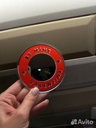 Подарок на 14 февраля девушке зеркало интрьерное