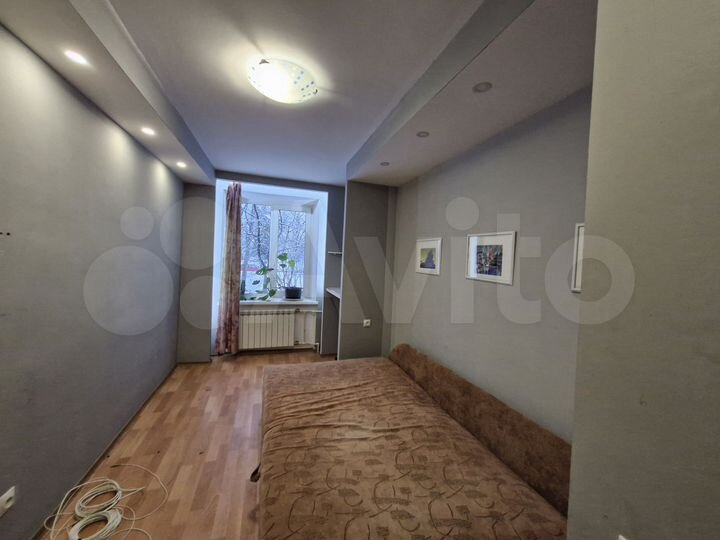 Комната 11 м² в 3-к., 1/5 эт.