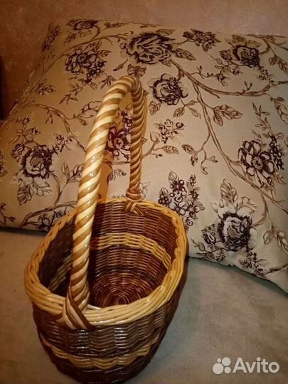 Корзина плетеная