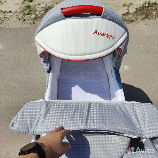 Коляска 2 в 1 Camarelo Avenger (почти новая)