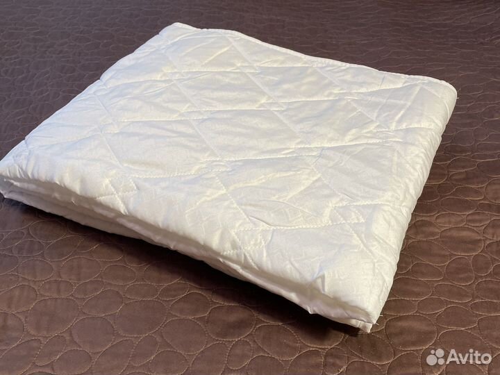 Наматрасник 80х195 чехол стеганный с бортом