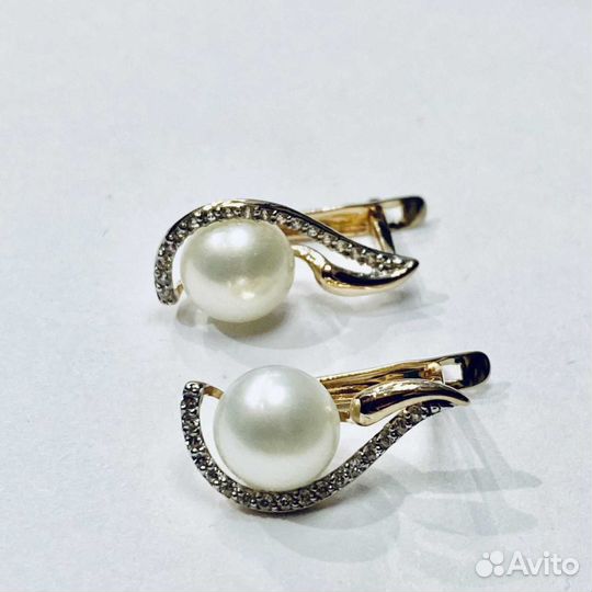 Золотые серьги с жемчугом