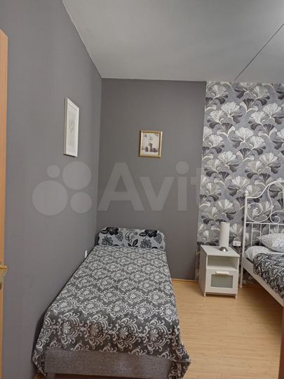 2-к. квартира, 65 м², 2/4 эт.