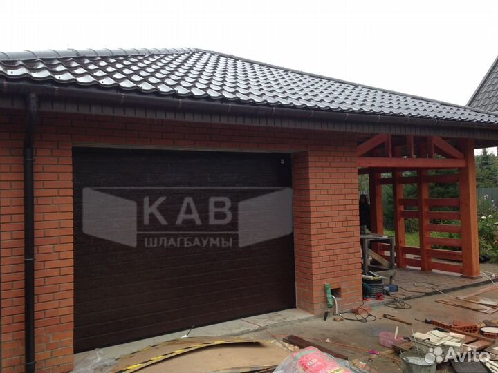 Гарaжные сeкциoнные ворота V24