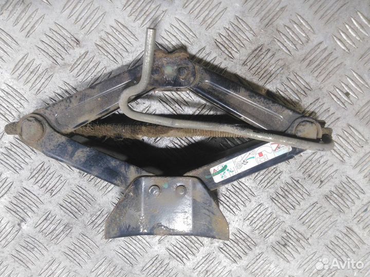 Домкрат Citroen-Peugeot