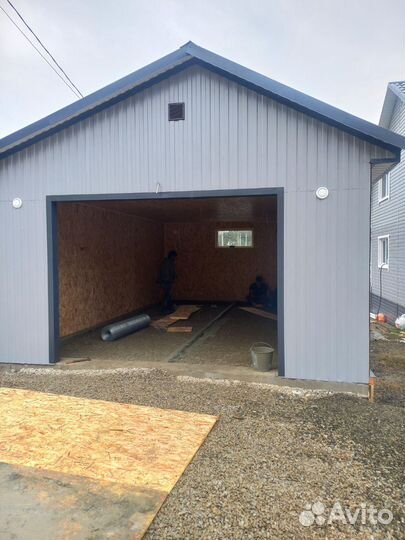 Бригада строителей