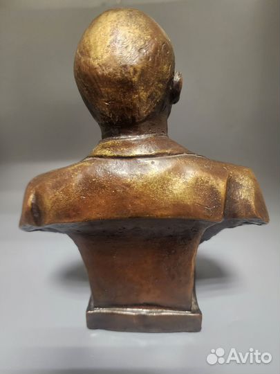 Бронзовая статуэтка бюст