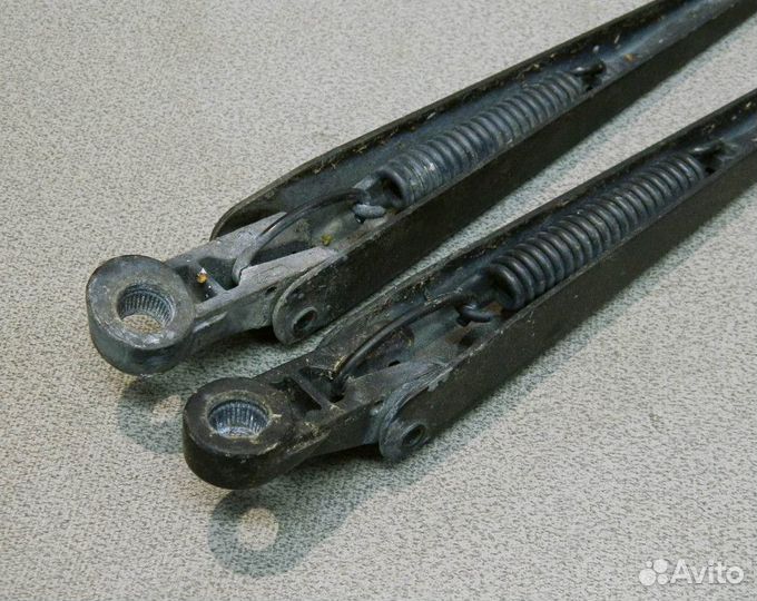 Поводок дворников Ford Mondeo 2