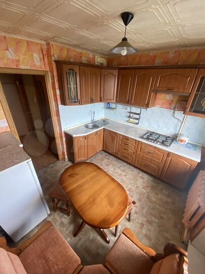 2-к. квартира, 50 м², 3/3 эт.