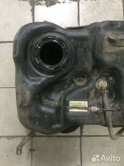 Бензобак Nissan X Trail T32