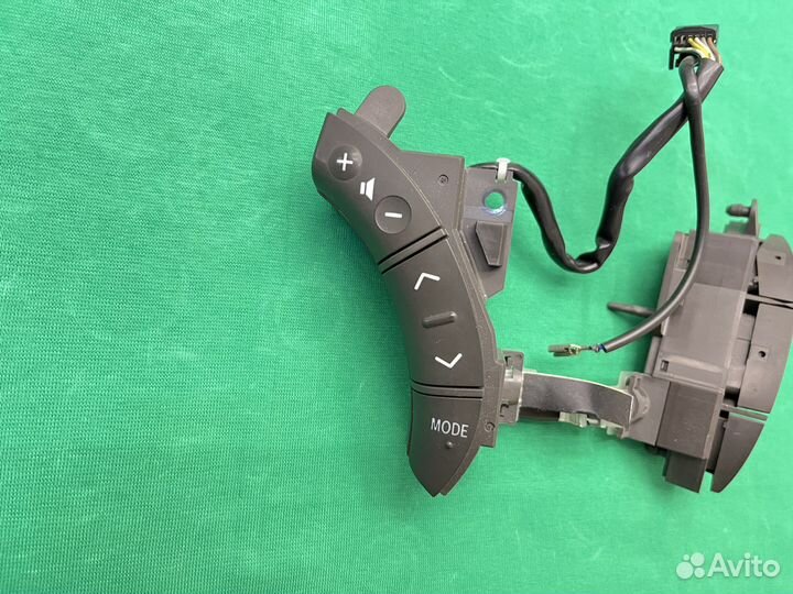 Кнопки мультимедиа руля Lexus LX470