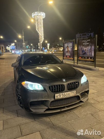 Передний Бампер +Решетка радиатора BMW F10