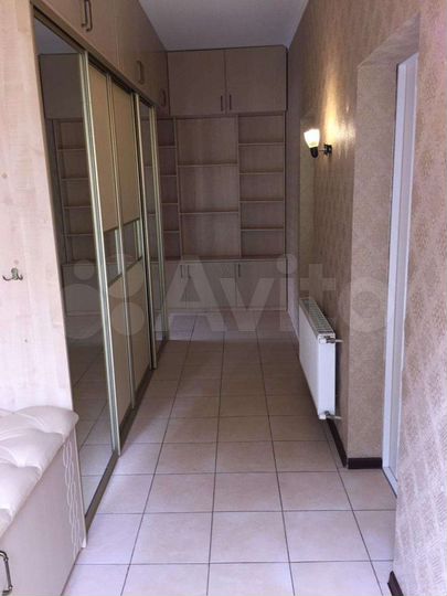 3-к. квартира, 80 м², 2/4 эт.