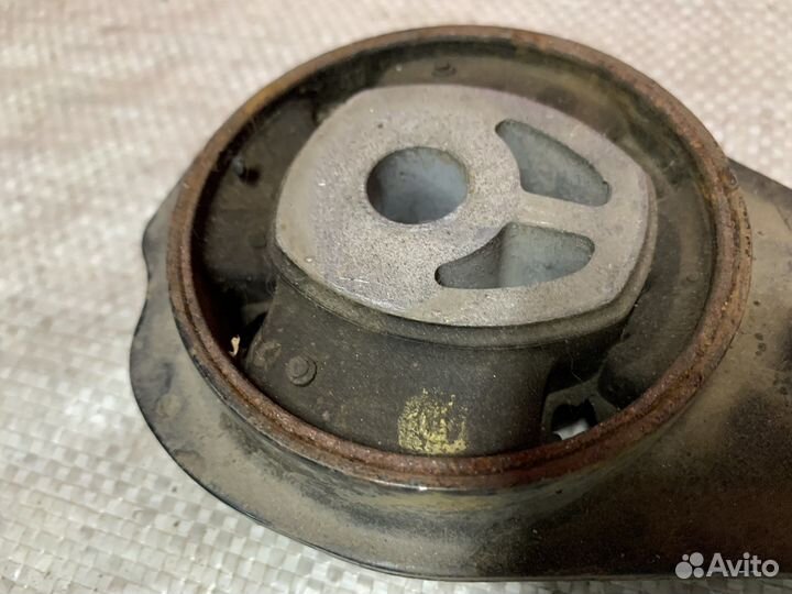 Outlander 3 GF Опора Двигателя Нижняя