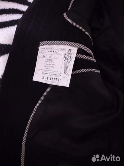 Новый школьный костюм на мальчика