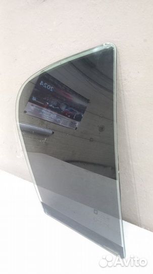 Форточка задняя правая Opel Astra H хэтчбек 2007