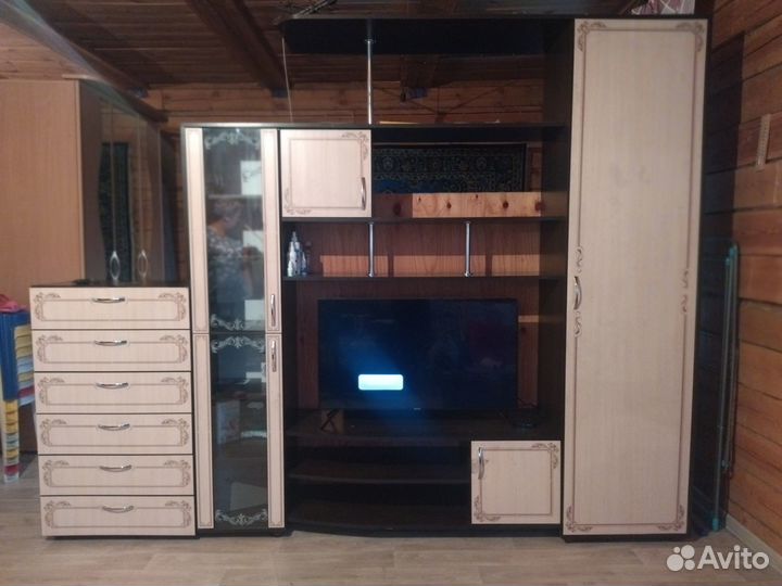 Мебель бу стенка горка