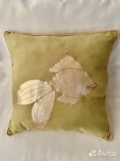 Декоративные подушки. Коллекция «Золотые рыбки»