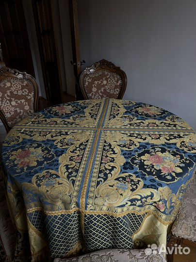 Антикварная скатерть