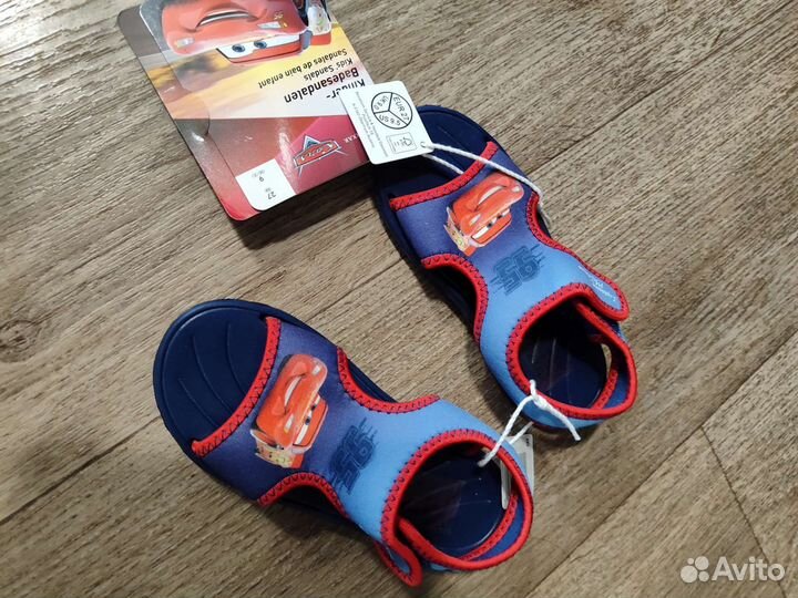 Новые сандали на мальчика