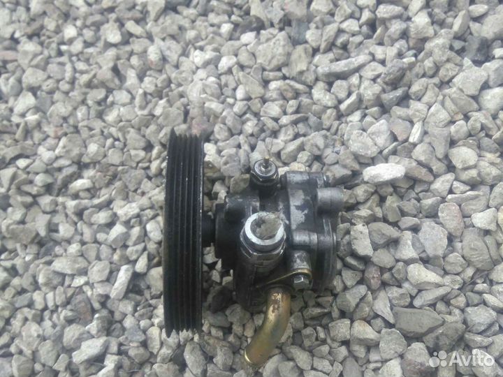 Насос гур Митсубиси Паджеро