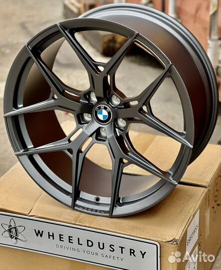 Кованые диски R22 BMW X7 G07