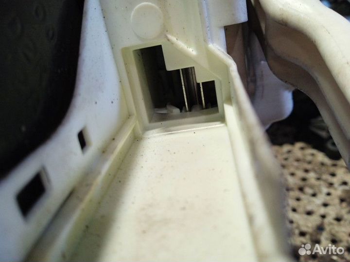 Стеклоподъемник задний левый Land Rover Range Rove