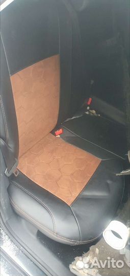 Чехлы на volkswagen polo