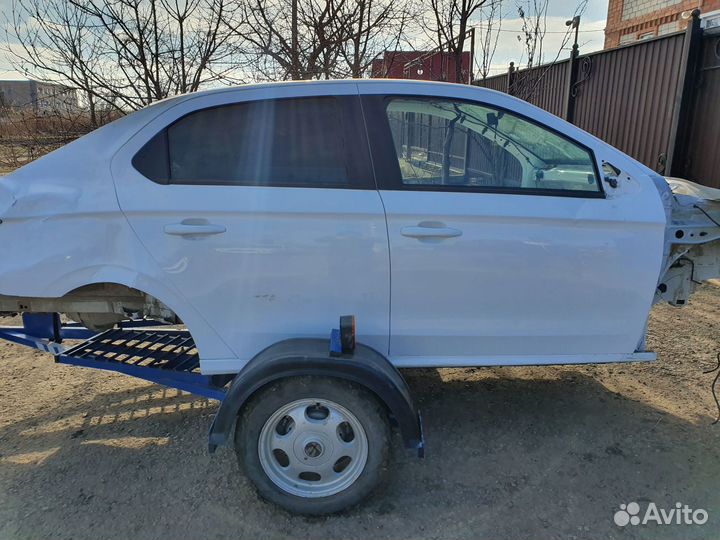 Порог правый на peugeot 301