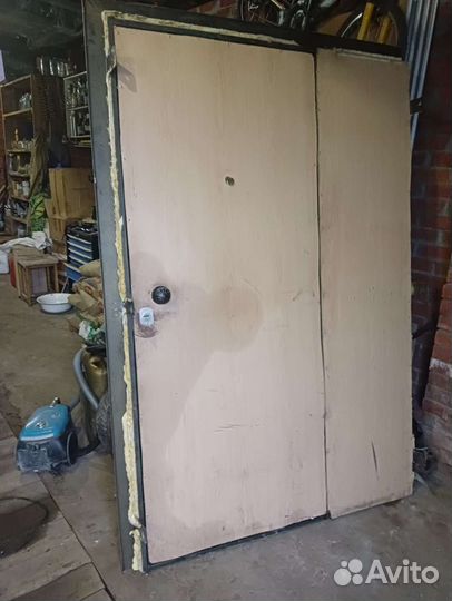 Дверь металлическая