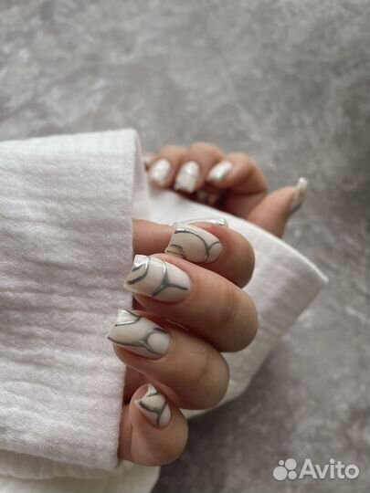 Маникюр с покрытием гель-лак
