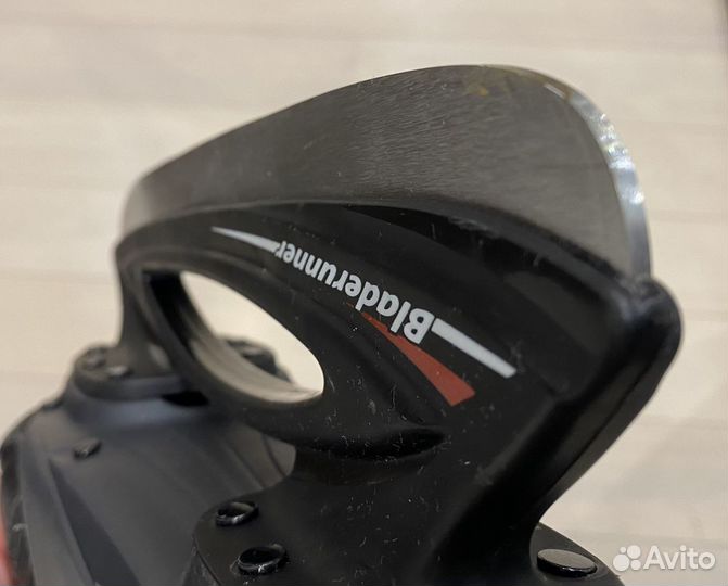 Коньки ледовые roces zephyr bladerunner