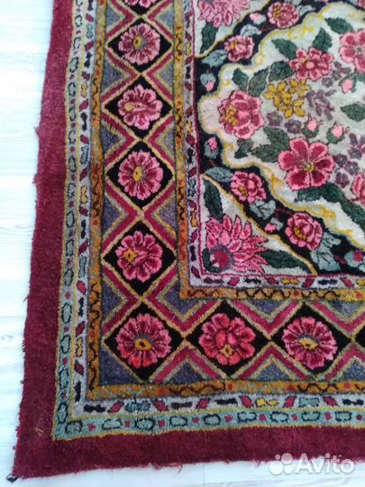 Ковер ручной работы