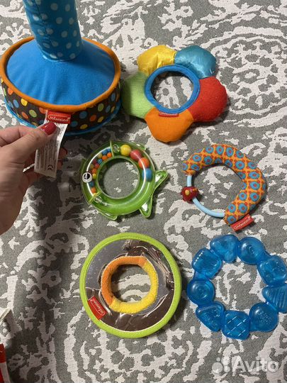 Игрушки для малыша