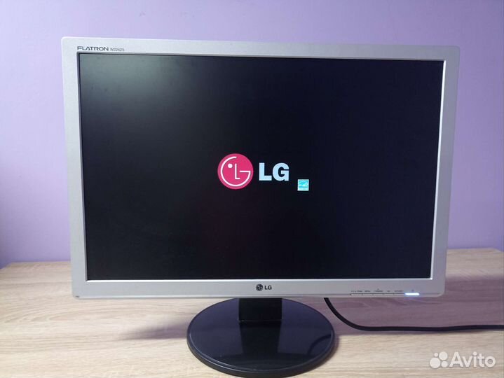 Монитор LG