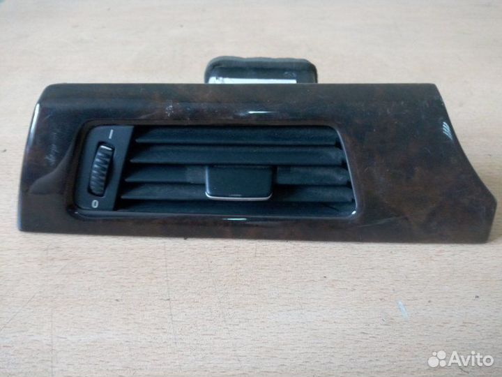 Дефлектор воздушный левый Bmw 3-Series E90