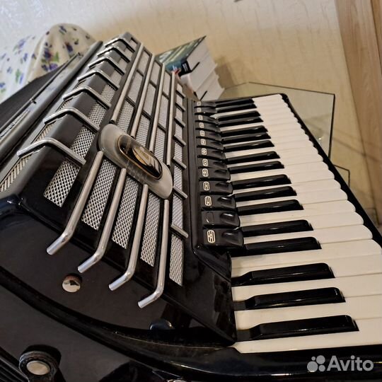 Аккордеон weltmeister s5