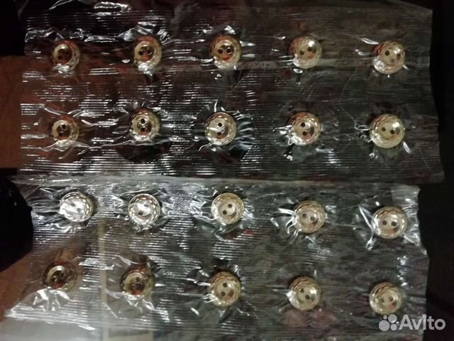 Пуговицы стеклянные с позолотой СССР