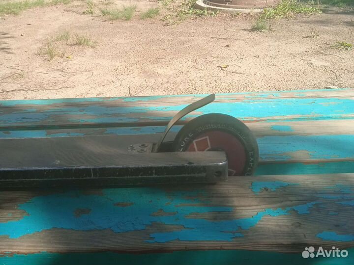 Продам трюковой самокат