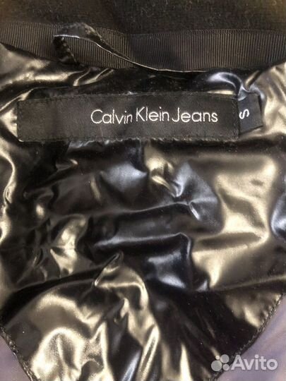 Calvin klein пуховик s женский