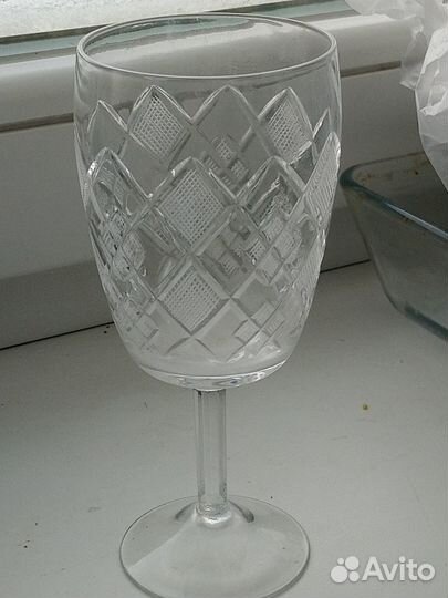 Хрустальные стопки и бокалы