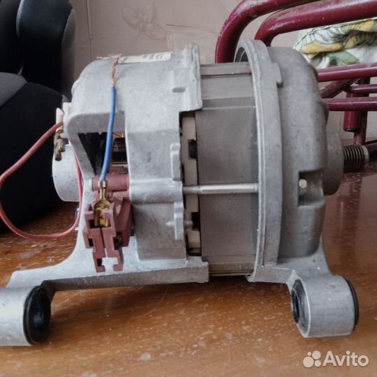 Двигатель стиральной машины