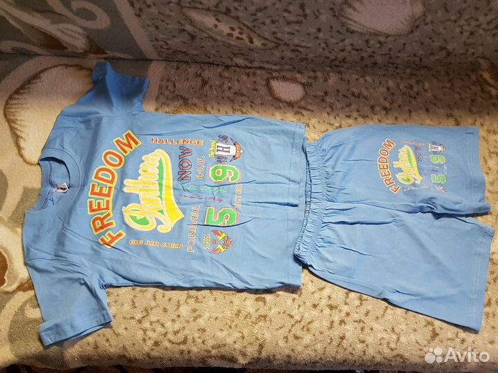 Костюм спортивный новый