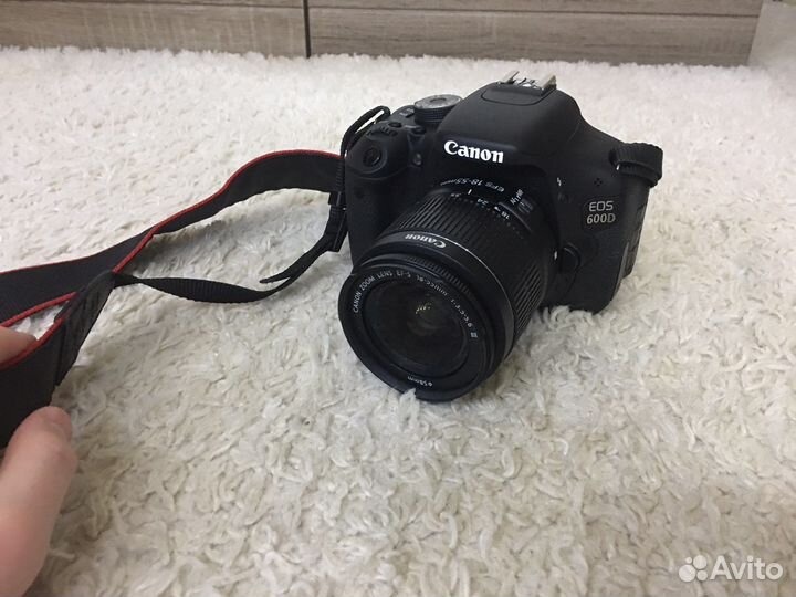 Фотооппарат Canon eos 600d